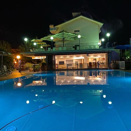Hotel Minerva ガッテーオ・ア・マーレ エクステリア 写真